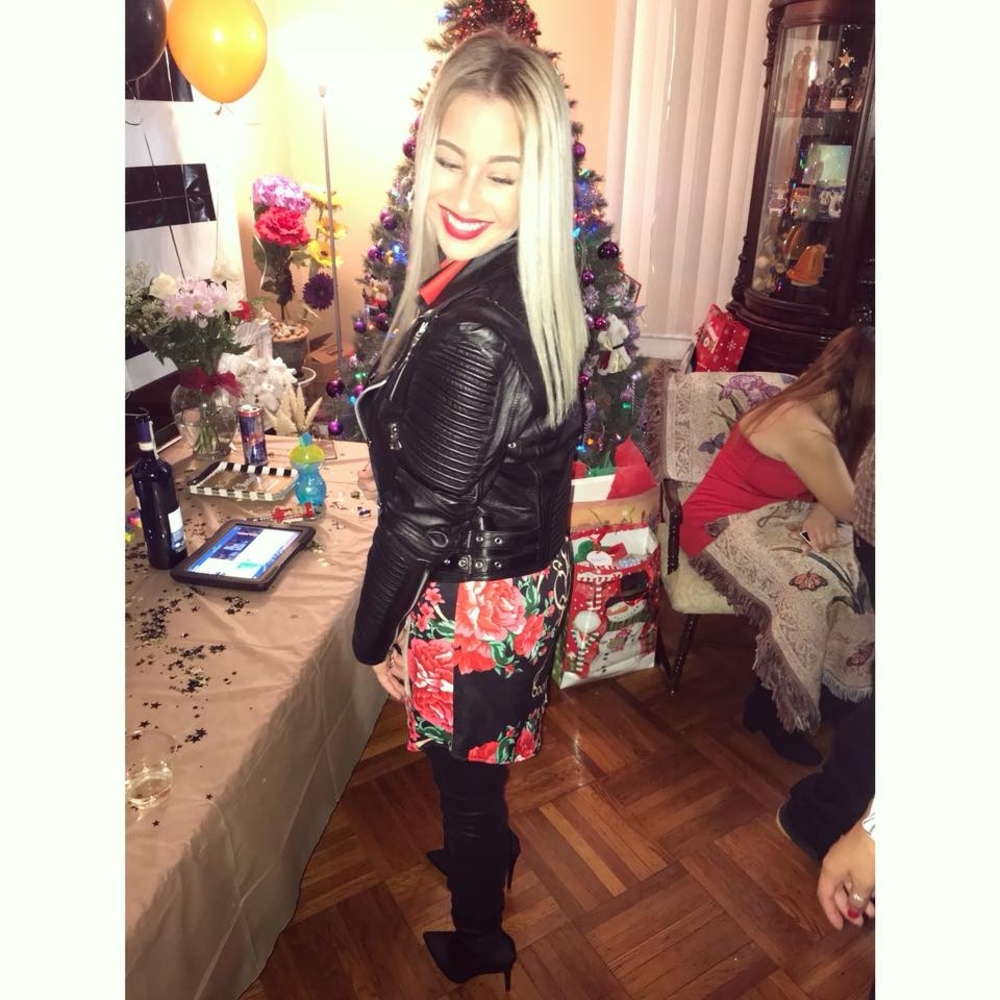 Meet your Posher, Tayler